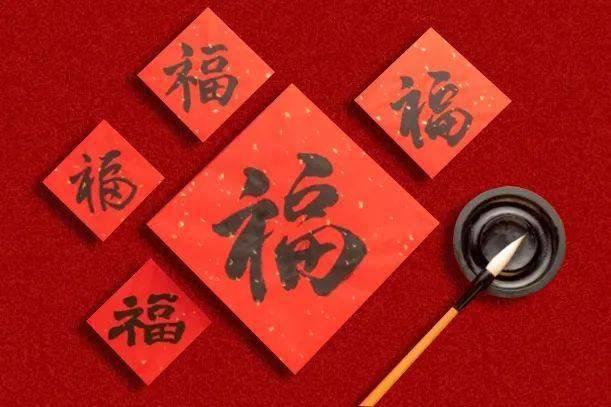 天津市区赶大集，露天早市人多热闹，海河边附近满满烟火气