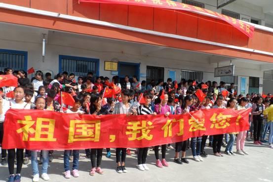 海南一宠物店回应“员工被指虐狗”: